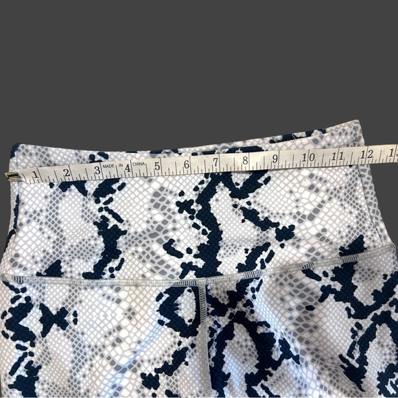 Balance Collection Womens Contender High Rise  Legging Soft Snake Print Sz SMALL - Picture 10 of 13